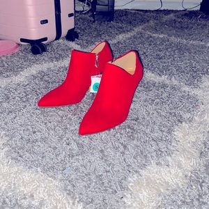 Brand new JESSICA SIMPSON red ankle boots, size 8